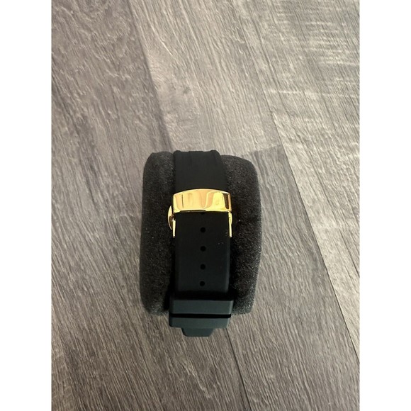 New Casio OAK G-Shock GA2100-1A1 A/D AP Royal Oak Gold Case Black Rubber - Picture 3 of 6